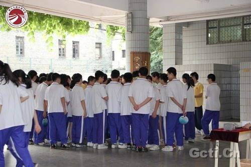 贵阳市实验二小_贵阳实验市二小怎么样_贵阳实验市二小招生简章